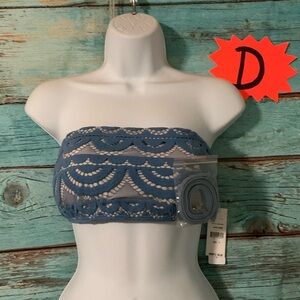 PilyQ | Sz D lace bandeau bikini top - new with tags